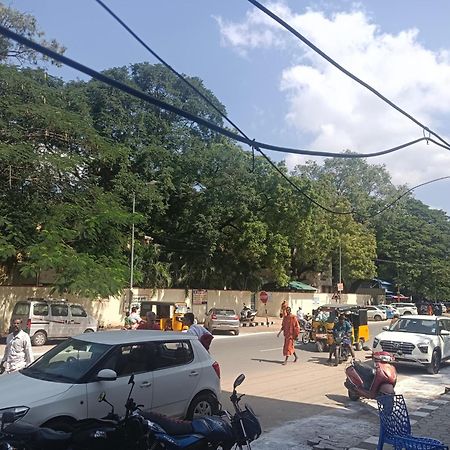 Malar Park Hotell Tiruvannāmalai Eksteriør bilde