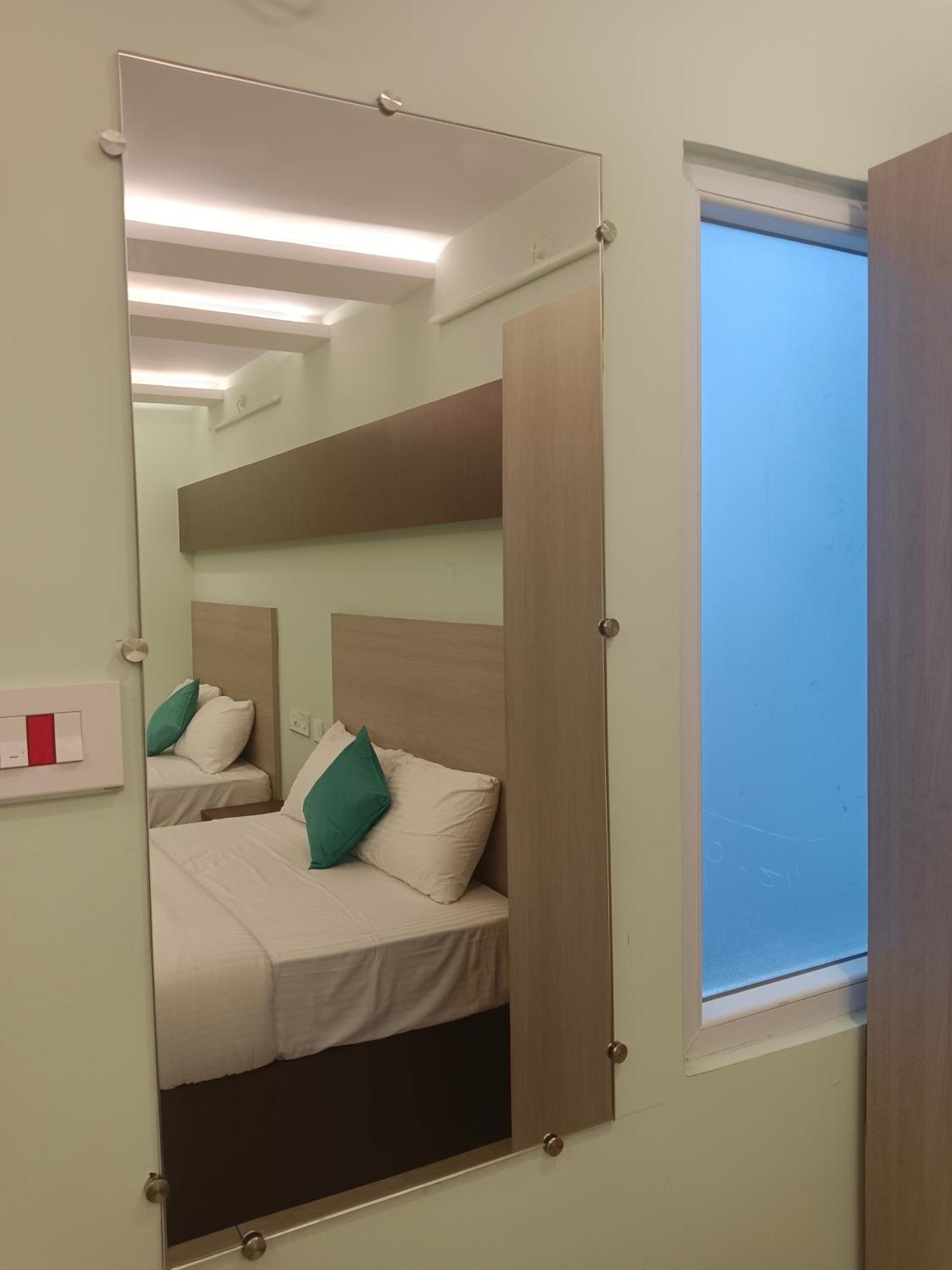 Malar Park Hotell Tiruvannāmalai Eksteriør bilde